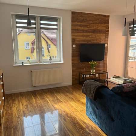 Apartament Lux Apartment คอซซาลิน ภายนอก รูปภาพ